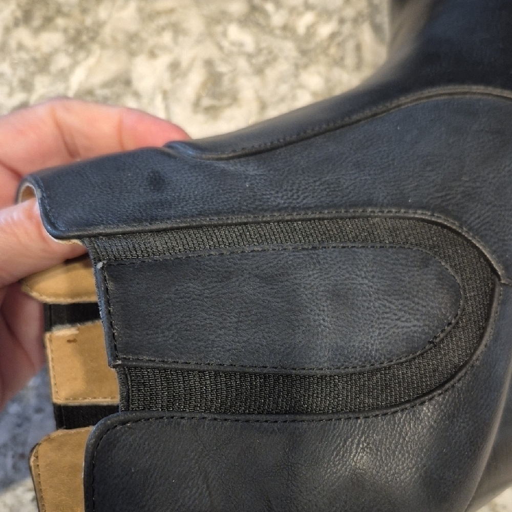 Adrienne Vittadini Black Leather Ankle Boots In 10m - Picture 9 of 10